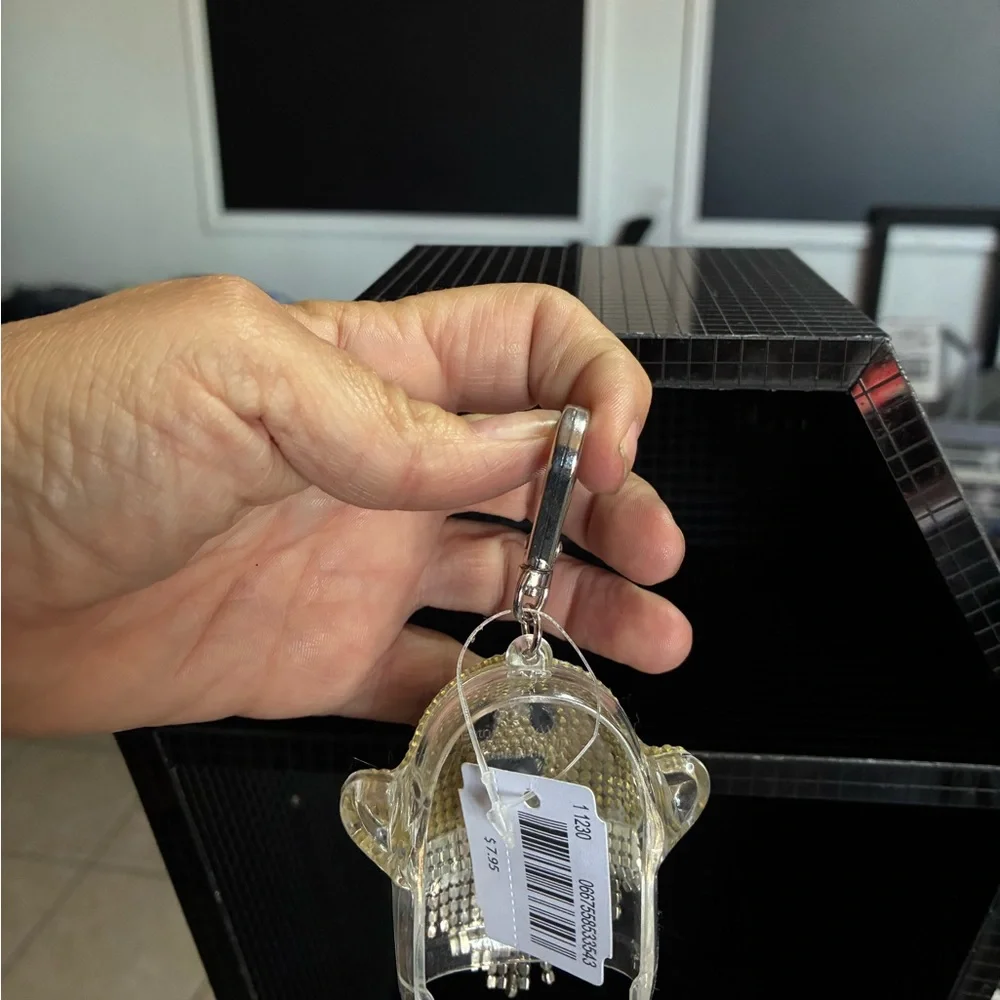 Bath & Body Works Sparkling Ghost Hand Sanitizer Keychain - Picture 2 of 2